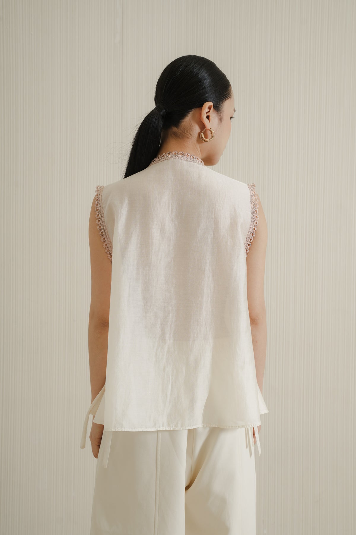 Anjana Vest