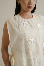Amelie Vest