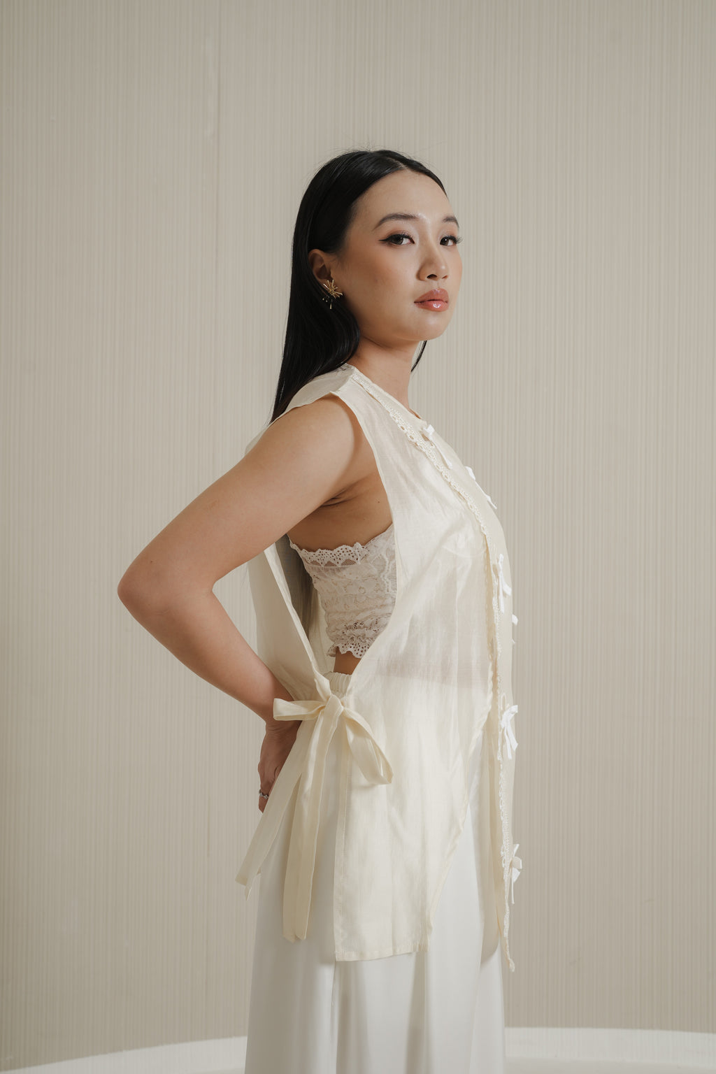 Amelie Vest