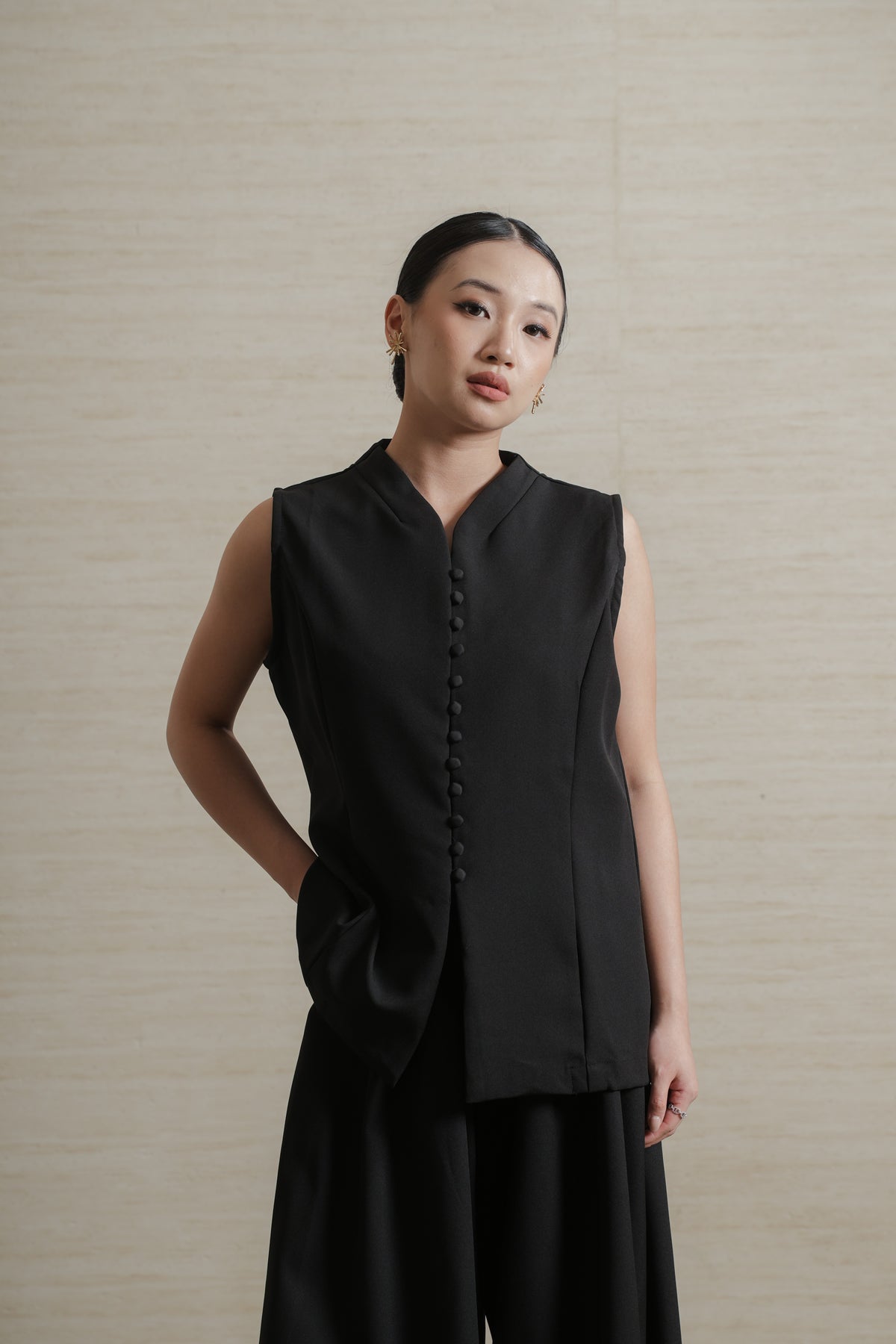 Nara Vest
