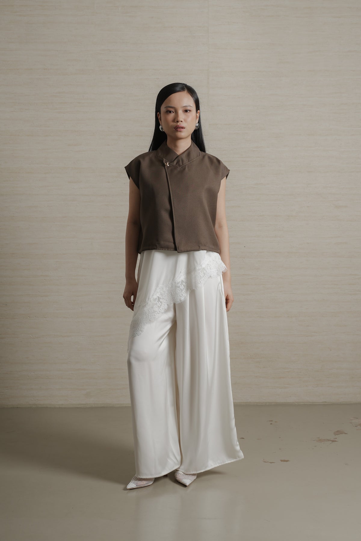 Arunika Vest