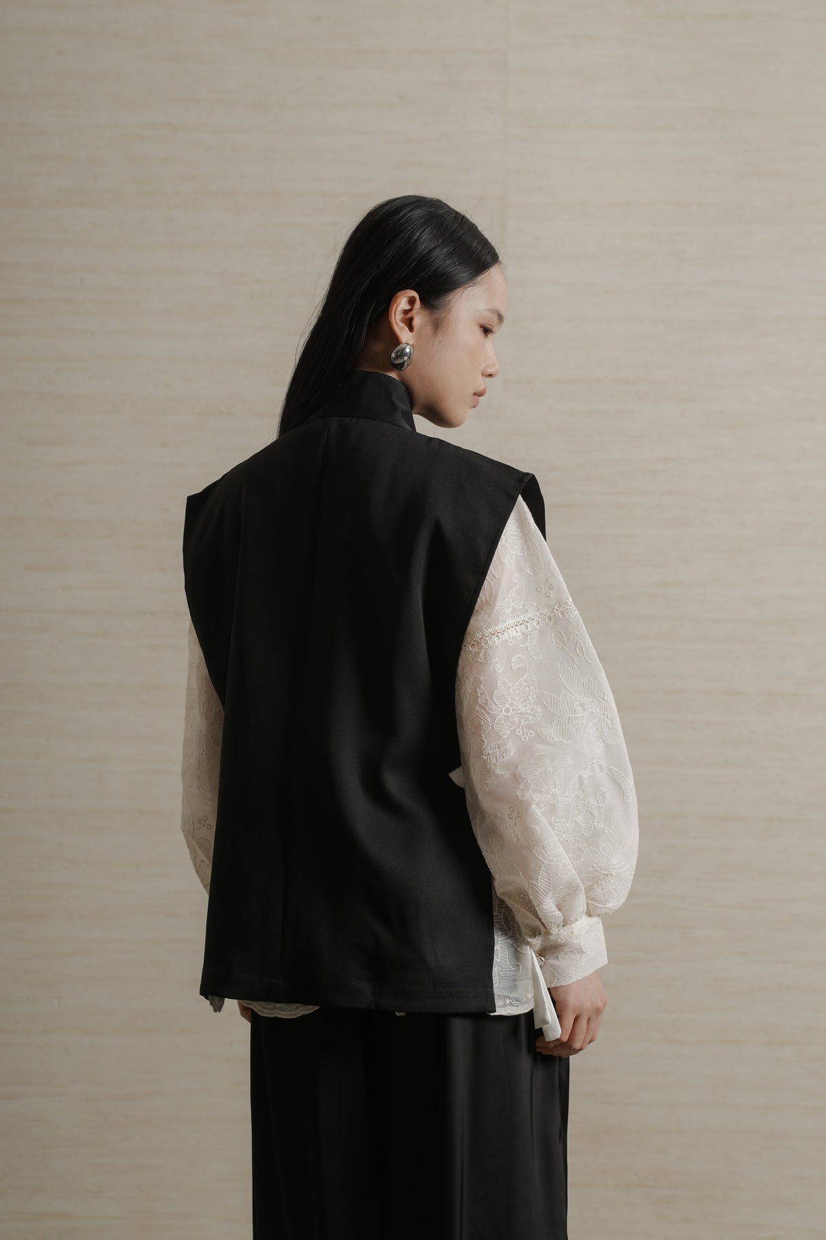 Viola Vest
