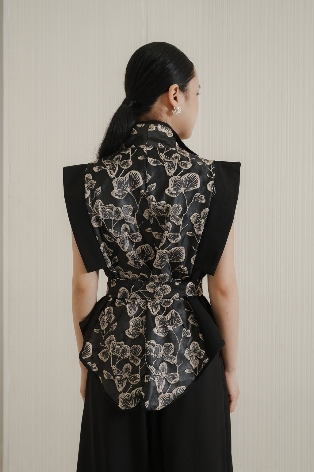 Agni Vest